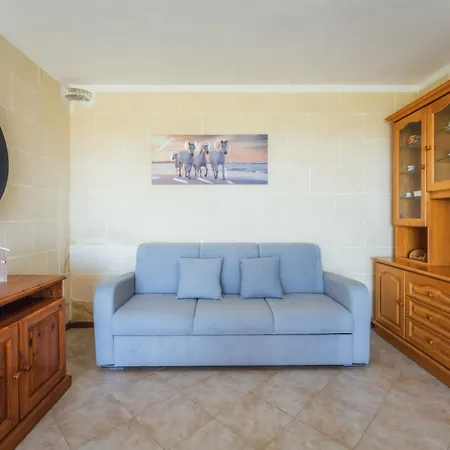 Romantic Gozo Escape With Private Pool, Terrace & Bbq