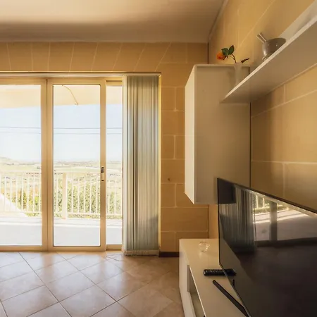 Romantic Gozo Escape With Private Pool, Terrace & Bbq דירה *